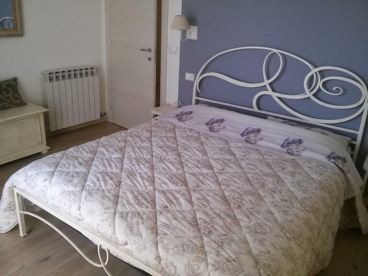 New Apartment Private Parking Бардолино Экстерьер фото